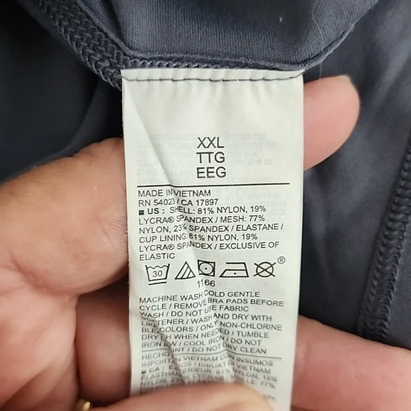 OLD NAVY ACTIVE WOMAN'S MUSCLE TOP XXL - Picture 9 of 11